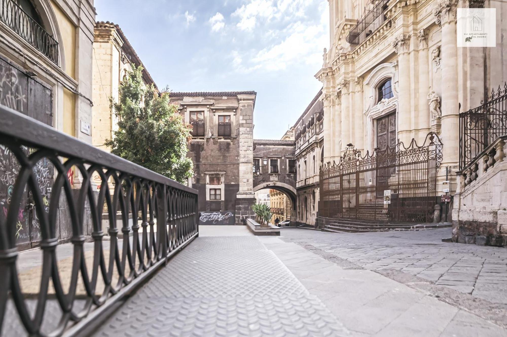 Gli Appartamenti Al Duomo Catania Luaran gambar